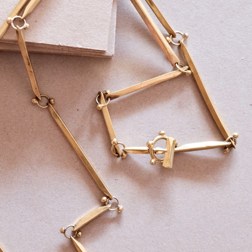 Sinsla Bar Necklace
