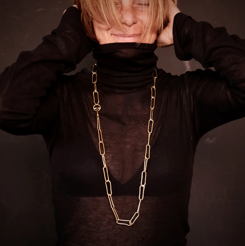 Sinsla Loop Necklace