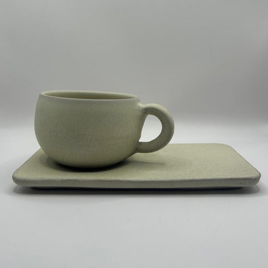 Ceramic Cosy mug & rectangular saucer Beige