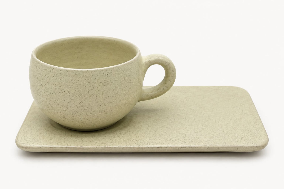 Ceramic Cosy mug & rectangular saucer Beige